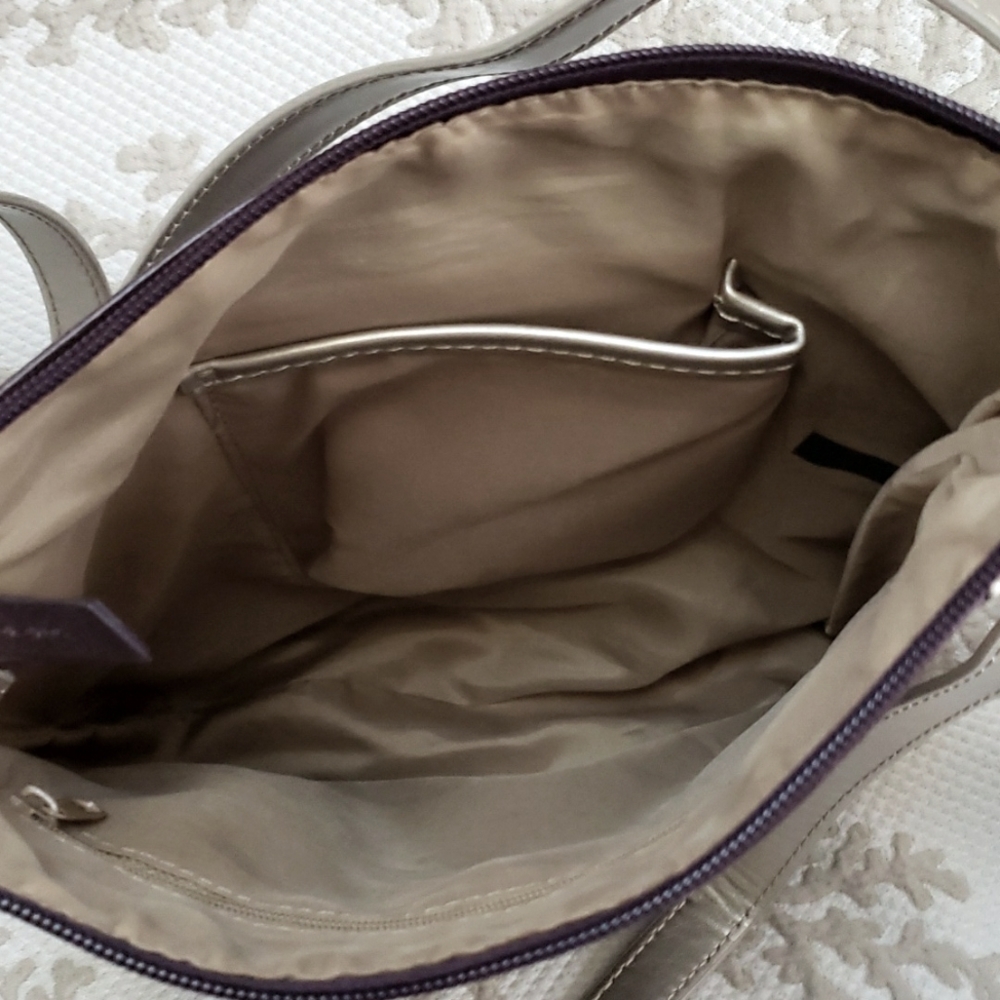 Aurielle Leather by Carryland Women’s Crossbody Bag, Two-tone Brown/ Metallic - Picture 8 of 16